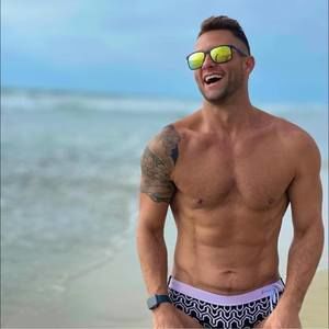 Meet your Posher, Todd